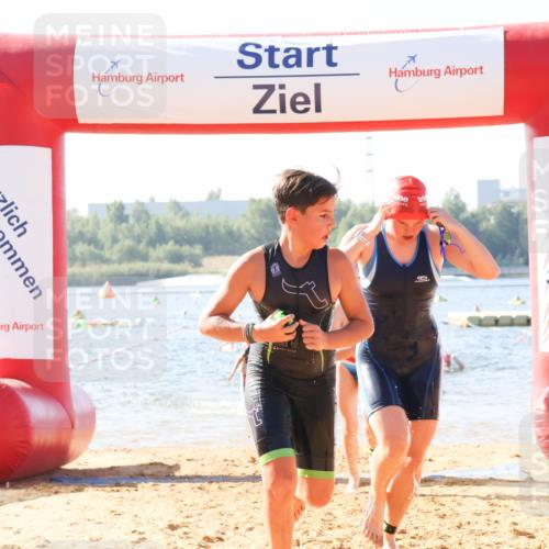 01.09.2024 - 17. Tribühne Triathlon Luisa Fischer http://msf.ph/oto/6924954 01.09.2024 10:25:25 Schwimmen 178, 195, 202, 226, 236, 237, 239, 240, 283, 298 meine-sportfotos.de