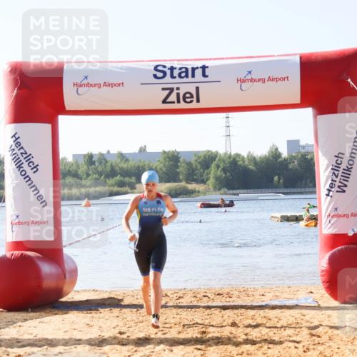 01.09.2024 - 17. Tribühne Triathlon Luisa Fischer http://msf.ph/oto/6925267 01.09.2024 10:28:38 Schwimmen 184 meine-sportfotos.de