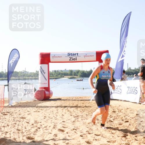 01.09.2024 - 17. Tribühne Triathlon Luisa Fischer http://msf.ph/oto/6925276 01.09.2024 10:28:41 Schwimmen 184 meine-sportfotos.de