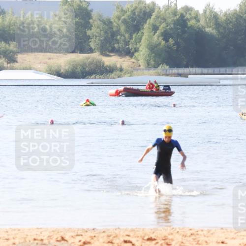 01.09.2024 - 17. Tribühne Triathlon Luisa Fischer http://msf.ph/oto/6925280 01.09.2024 10:28:50 Schwimmen 179 meine-sportfotos.de