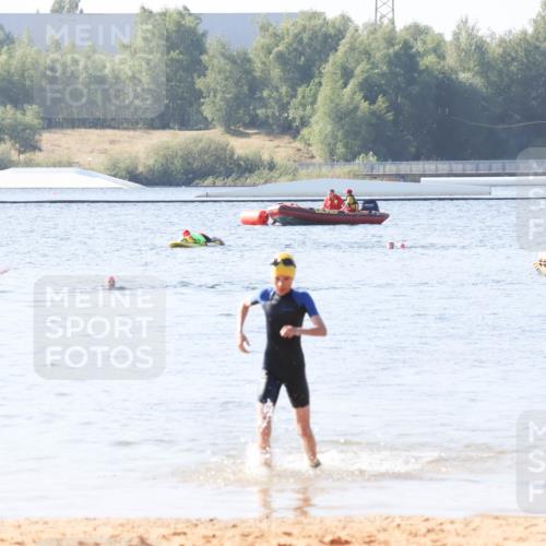 01.09.2024 - 17. Tribühne Triathlon Luisa Fischer http://msf.ph/oto/6925284 01.09.2024 10:28:52 Schwimmen 179 meine-sportfotos.de