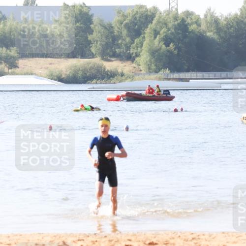 01.09.2024 - 17. Tribühne Triathlon Luisa Fischer http://msf.ph/oto/6925286 01.09.2024 10:28:52 Schwimmen 179 meine-sportfotos.de