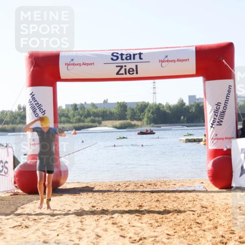01.09.2024 - 17. Tribühne Triathlon Luisa Fischer http://msf.ph/oto/6925301 01.09.2024 10:28:58 Schwimmen 179 meine-sportfotos.de
