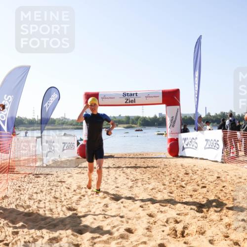 01.09.2024 - 17. Tribühne Triathlon Luisa Fischer http://msf.ph/oto/6925306 01.09.2024 10:29:01 Schwimmen 179 meine-sportfotos.de