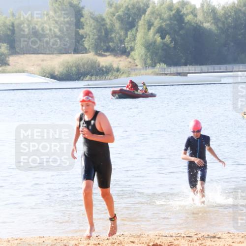 01.09.2024 - 17. Tribühne Triathlon Luisa Fischer http://msf.ph/oto/6925373 01.09.2024 10:31:10 Schwimmen 204, 217 meine-sportfotos.de