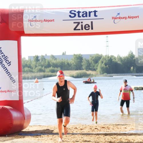 01.09.2024 - 17. Tribühne Triathlon Luisa Fischer http://msf.ph/oto/6925385 01.09.2024 10:31:13 Schwimmen 204, 217 meine-sportfotos.de
