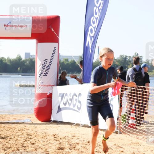 01.09.2024 - 17. Tribühne Triathlon Luisa Fischer http://msf.ph/oto/6925408 01.09.2024 10:31:19 Schwimmen 204, 217 meine-sportfotos.de