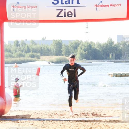 01.09.2024 - 17. Tribühne Triathlon Luisa Fischer http://msf.ph/oto/6925432 01.09.2024 10:48:20 Schwimmen 361 meine-sportfotos.de