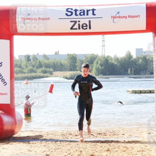 01.09.2024 - 17. Tribühne Triathlon Luisa Fischer http://msf.ph/oto/6925435 01.09.2024 10:48:20 Schwimmen 361 meine-sportfotos.de