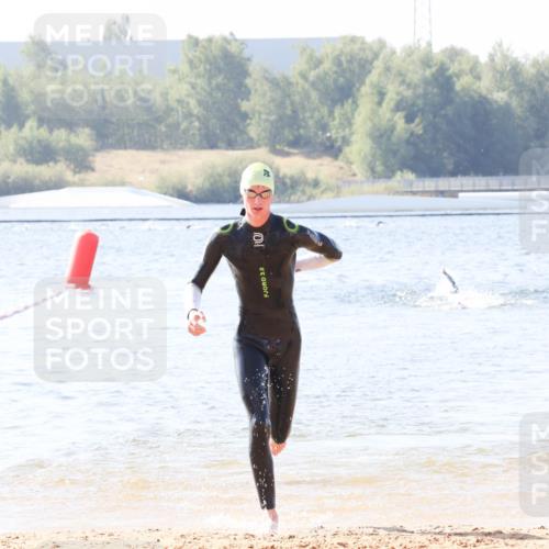01.09.2024 - 17. Tribühne Triathlon Luisa Fischer http://msf.ph/oto/6925448 01.09.2024 10:48:34 Schwimmen 338 meine-sportfotos.de