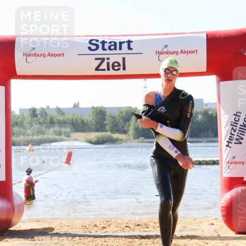 01.09.2024 - 17. Tribühne Triathlon Luisa Fischer http://msf.ph/oto/6925457 01.09.2024 10:48:38 Schwimmen 338 meine-sportfotos.de