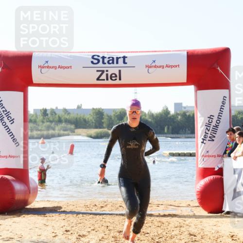 01.09.2024 - 17. Tribühne Triathlon Luisa Fischer http://msf.ph/oto/6925480 01.09.2024 10:49:08 Schwimmen 325, 343, 370 meine-sportfotos.de