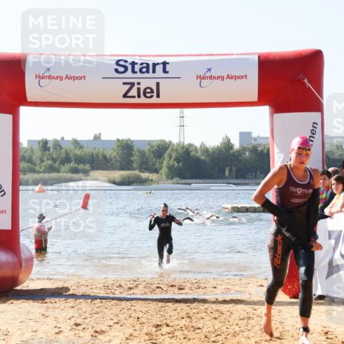 01.09.2024 - 17. Tribühne Triathlon Luisa Fischer http://msf.ph/oto/6925494 01.09.2024 10:49:11 Schwimmen 325, 343, 370 meine-sportfotos.de