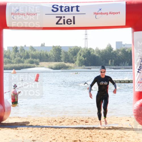 01.09.2024 - 17. Tribühne Triathlon Luisa Fischer http://msf.ph/oto/6925502 01.09.2024 10:49:13 Schwimmen 325, 343, 370 meine-sportfotos.de