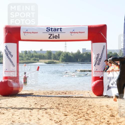 01.09.2024 - 17. Tribühne Triathlon Luisa Fischer http://msf.ph/oto/6925510 01.09.2024 10:49:15 Schwimmen 325, 343, 370 meine-sportfotos.de