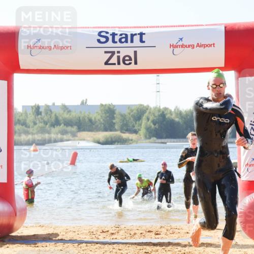 01.09.2024 - 17. Tribühne Triathlon Luisa Fischer http://msf.ph/oto/6925567 01.09.2024 10:49:44 Schwimmen 323, 327, 351, 374, 384, 436, 437 meine-sportfotos.de
