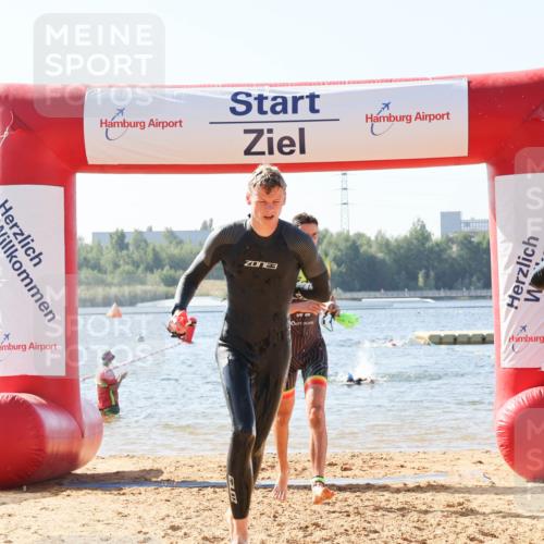 01.09.2024 - 17. Tribühne Triathlon Luisa Fischer http://msf.ph/oto/6925594 01.09.2024 10:49:51 Schwimmen 351, 374, 384, 436, 437 meine-sportfotos.de