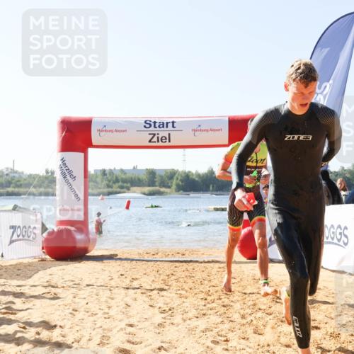01.09.2024 - 17. Tribühne Triathlon Luisa Fischer http://msf.ph/oto/6925603 01.09.2024 10:49:53 Schwimmen 351, 374, 384, 437 meine-sportfotos.de