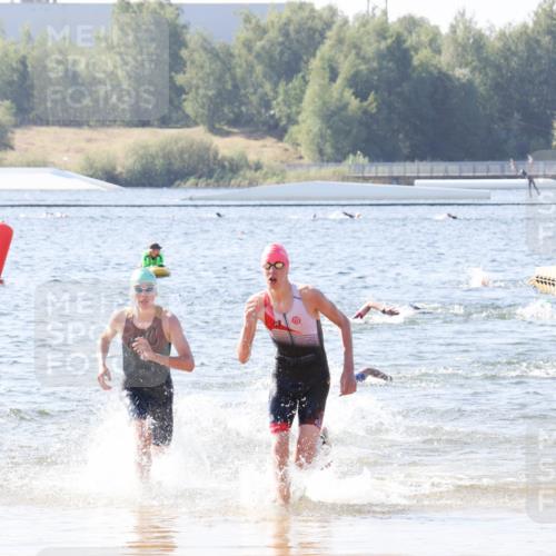 01.09.2024 - 17. Tribühne Triathlon Luisa Fischer http://msf.ph/oto/6925646 01.09.2024 10:50:31 Schwimmen 311, 319, 391 meine-sportfotos.de