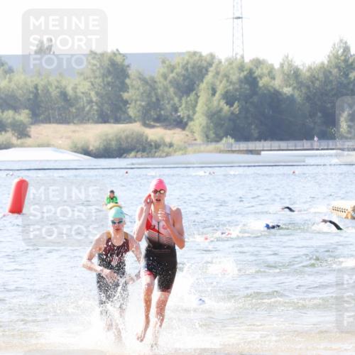 01.09.2024 - 17. Tribühne Triathlon Luisa Fischer http://msf.ph/oto/6925649 01.09.2024 10:50:31 Schwimmen 311, 319, 391 meine-sportfotos.de