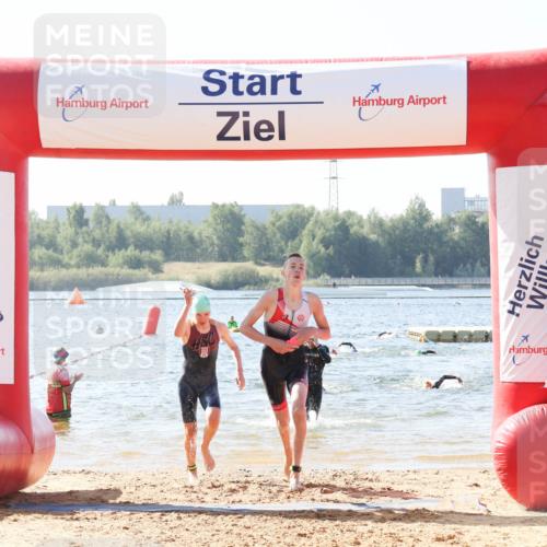 01.09.2024 - 17. Tribühne Triathlon Luisa Fischer http://msf.ph/oto/6925660 01.09.2024 10:50:34 Schwimmen 311, 319, 391 meine-sportfotos.de