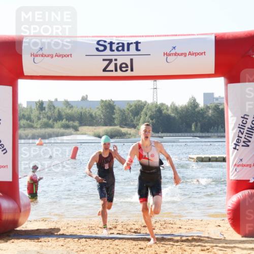 01.09.2024 - 17. Tribühne Triathlon Luisa Fischer http://msf.ph/oto/6925662 01.09.2024 10:50:34 Schwimmen 311, 319, 391 meine-sportfotos.de
