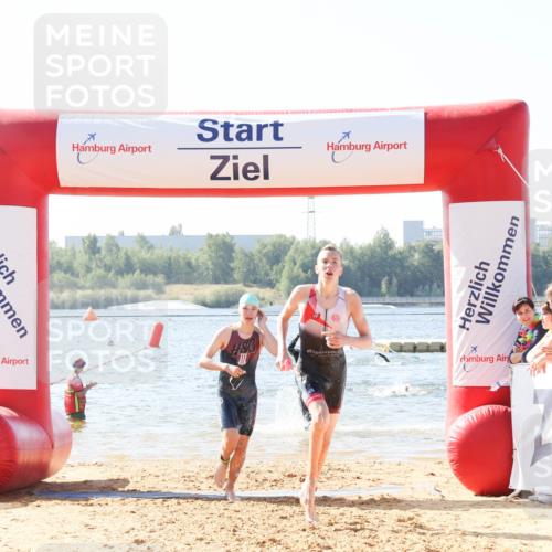 01.09.2024 - 17. Tribühne Triathlon Luisa Fischer http://msf.ph/oto/6925664 01.09.2024 10:50:35 Schwimmen 311, 319, 391 meine-sportfotos.de