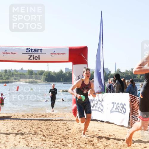 01.09.2024 - 17. Tribühne Triathlon Luisa Fischer http://msf.ph/oto/6925677 01.09.2024 10:50:37 Schwimmen 311, 319, 391 meine-sportfotos.de