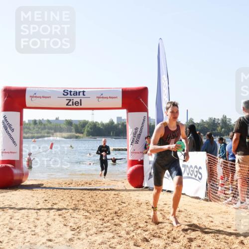 01.09.2024 - 17. Tribühne Triathlon Luisa Fischer http://msf.ph/oto/6925679 01.09.2024 10:50:37 Schwimmen 311, 319, 391 meine-sportfotos.de