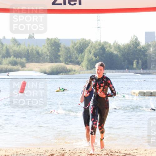 01.09.2024 - 17. Tribühne Triathlon Luisa Fischer http://msf.ph/oto/6925704 01.09.2024 10:50:48 Schwimmen 320, 391, 396 meine-sportfotos.de