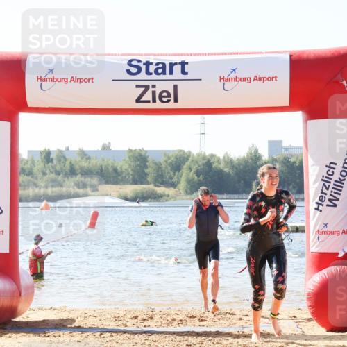 01.09.2024 - 17. Tribühne Triathlon Luisa Fischer http://msf.ph/oto/6925712 01.09.2024 10:50:50 Schwimmen 320, 396 meine-sportfotos.de
