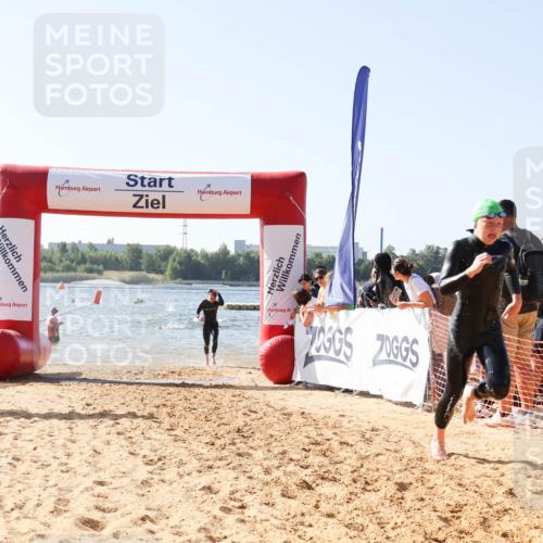 01.09.2024 - 17. Tribühne Triathlon Luisa Fischer http://msf.ph/oto/6925779 01.09.2024 10:51:07 Schwimmen 310, 314, 328, 337 meine-sportfotos.de