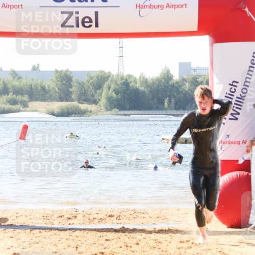 01.09.2024 - 17. Tribühne Triathlon Luisa Fischer http://msf.ph/oto/6925782 01.09.2024 10:51:09 Schwimmen 310, 314, 328, 337 meine-sportfotos.de