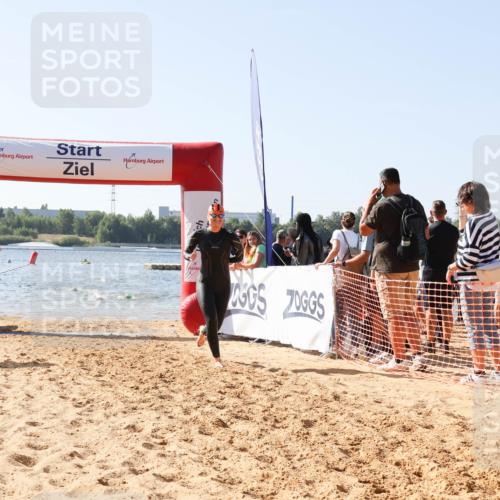 01.09.2024 - 17. Tribühne Triathlon Luisa Fischer http://msf.ph/oto/6925810 01.09.2024 10:51:25 Schwimmen 340, 357, 438 meine-sportfotos.de
