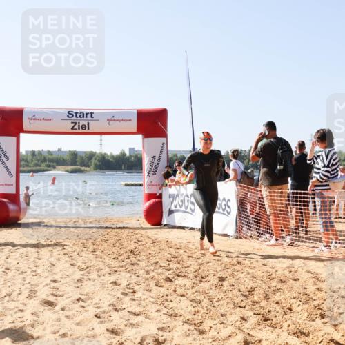 01.09.2024 - 17. Tribühne Triathlon Luisa Fischer http://msf.ph/oto/6925811 01.09.2024 10:51:26 Schwimmen 340, 357, 388, 438 meine-sportfotos.de