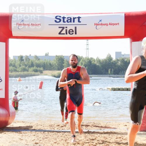 01.09.2024 - 17. Tribühne Triathlon Luisa Fischer http://msf.ph/oto/6925839 01.09.2024 10:51:35 Schwimmen 346, 388, 438 meine-sportfotos.de