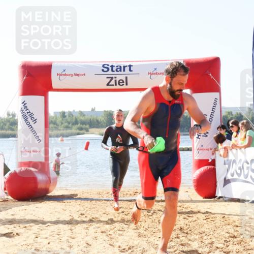 01.09.2024 - 17. Tribühne Triathlon Luisa Fischer http://msf.ph/oto/6925848 01.09.2024 10:51:37 Schwimmen 346, 367, 388, 438 meine-sportfotos.de