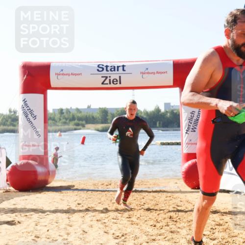 01.09.2024 - 17. Tribühne Triathlon Luisa Fischer http://msf.ph/oto/6925850 01.09.2024 10:51:38 Schwimmen 346, 367, 388, 438 meine-sportfotos.de