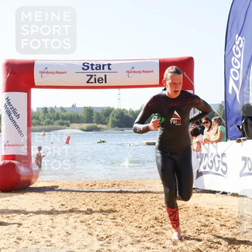 01.09.2024 - 17. Tribühne Triathlon Luisa Fischer http://msf.ph/oto/6925855 01.09.2024 10:51:39 Schwimmen 346, 367, 388, 438 meine-sportfotos.de