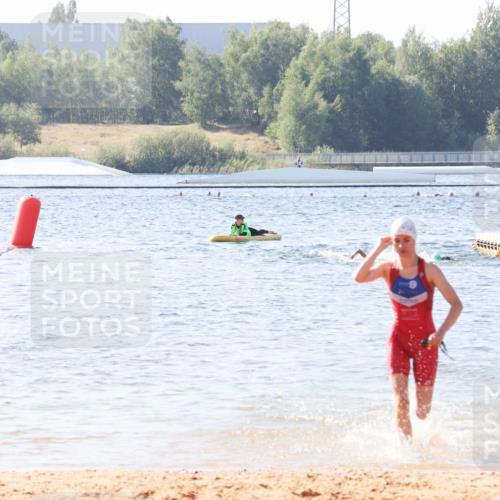 01.09.2024 - 17. Tribühne Triathlon Luisa Fischer http://msf.ph/oto/6925864 01.09.2024 10:51:43 Schwimmen 346, 367, 388 meine-sportfotos.de