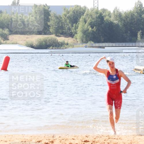 01.09.2024 - 17. Tribühne Triathlon Luisa Fischer http://msf.ph/oto/6925866 01.09.2024 10:51:44 Schwimmen 346, 367, 388 meine-sportfotos.de