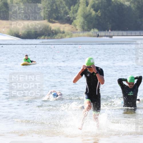 01.09.2024 - 17. Tribühne Triathlon Luisa Fischer http://msf.ph/oto/6925896 01.09.2024 10:52:21 Schwimmen 331, 432 meine-sportfotos.de