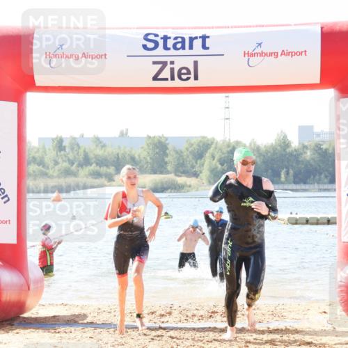 01.09.2024 - 17. Tribühne Triathlon Luisa Fischer http://msf.ph/oto/6925933 01.09.2024 10:52:31 Schwimmen 318, 331, 341, 379, 432 meine-sportfotos.de