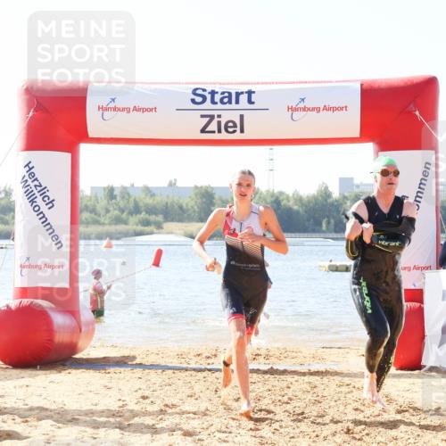 01.09.2024 - 17. Tribühne Triathlon Luisa Fischer http://msf.ph/oto/6925937 01.09.2024 10:52:32 Schwimmen 318, 331, 341, 379, 432 meine-sportfotos.de