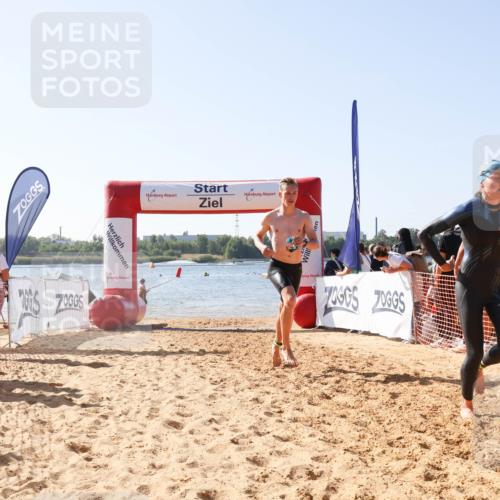 01.09.2024 - 17. Tribühne Triathlon Luisa Fischer http://msf.ph/oto/6925961 01.09.2024 10:52:38 Schwimmen 318, 341, 379, 432 meine-sportfotos.de