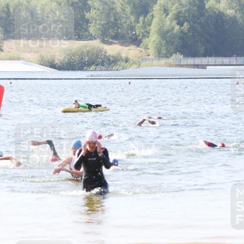 01.09.2024 - 17. Tribühne Triathlon Luisa Fischer http://msf.ph/oto/6925968 01.09.2024 10:53:44 Schwimmen 428 meine-sportfotos.de