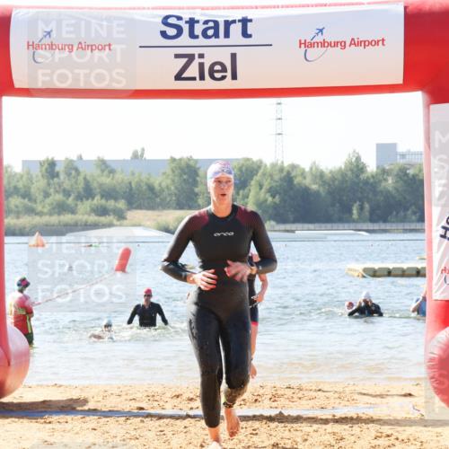 01.09.2024 - 17. Tribühne Triathlon Luisa Fischer http://msf.ph/oto/6925998 01.09.2024 10:53:54 Schwimmen 335, 348, 423, 428 meine-sportfotos.de