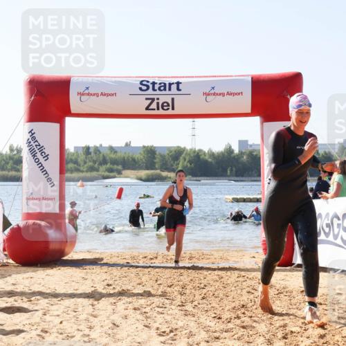 01.09.2024 - 17. Tribühne Triathlon Luisa Fischer http://msf.ph/oto/6926004 01.09.2024 10:53:56 Schwimmen 309, 335, 348, 423, 428 meine-sportfotos.de