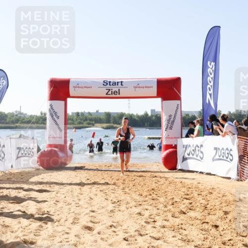 01.09.2024 - 17. Tribühne Triathlon Luisa Fischer http://msf.ph/oto/6926009 01.09.2024 10:53:57 Schwimmen 309, 335, 339, 348, 423, 428 meine-sportfotos.de