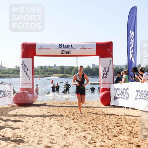 01.09.2024 - 17. Tribühne Triathlon Luisa Fischer http://msf.ph/oto/6926013 01.09.2024 10:53:57 Schwimmen 309, 335, 339, 348, 423, 428 meine-sportfotos.de